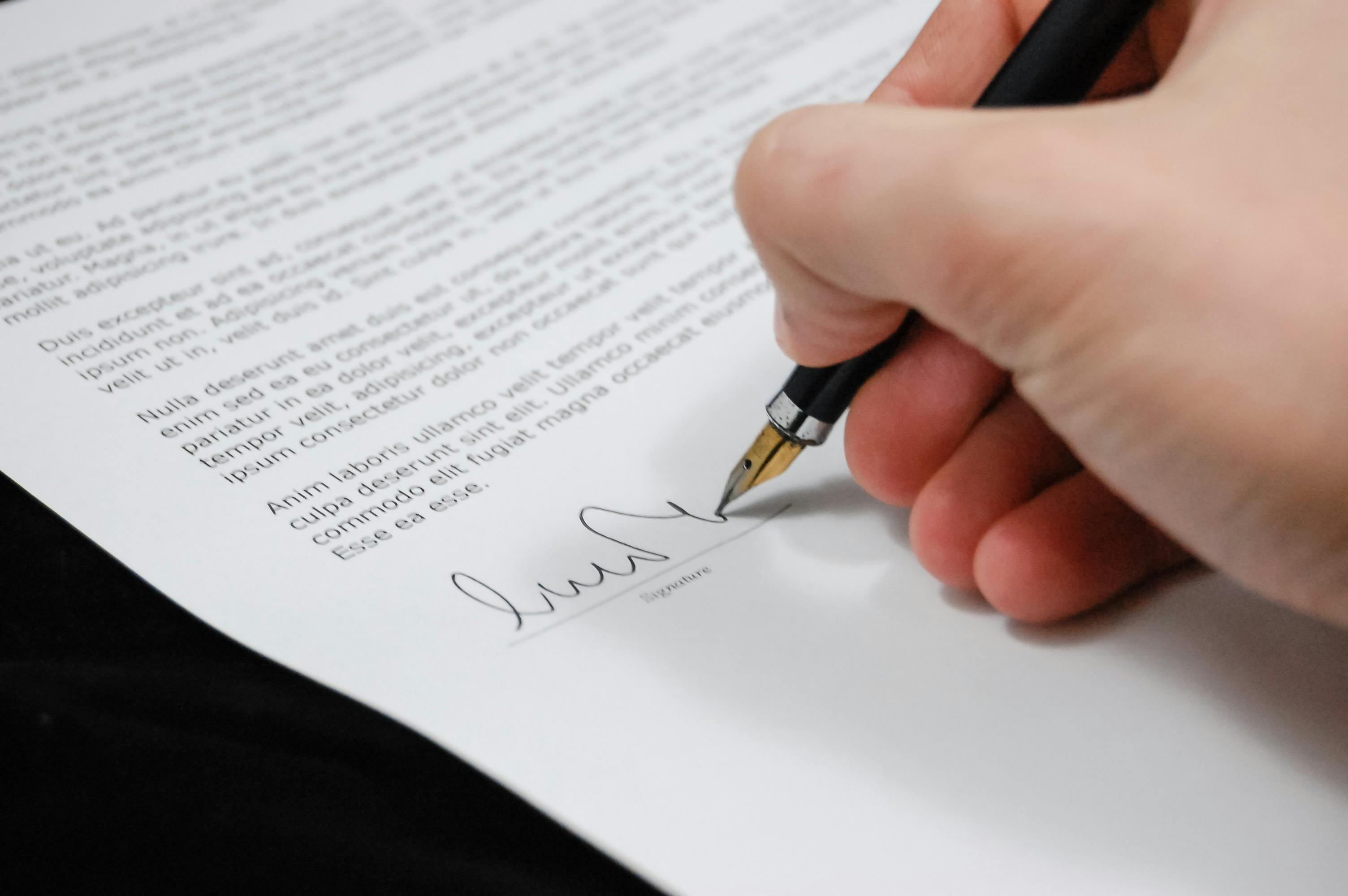 The Legal Minefield - Why Skipping Professional Review is Your Biggest Franchise Mistake